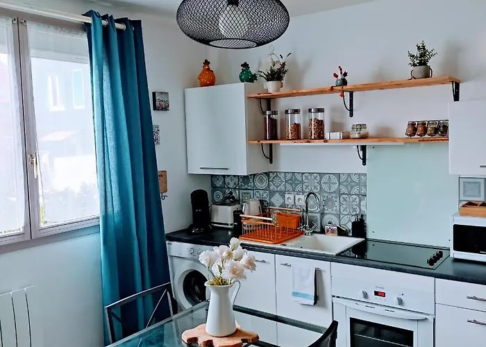 La Fleur D Avec Son Parking * Honfleur