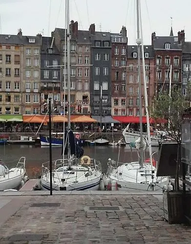 La Fleur D Avec Son Parking Apartman